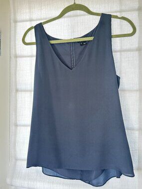 Blue Theory silk sleeveless blouse